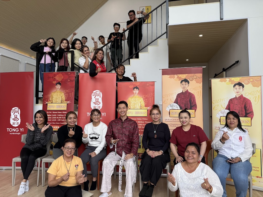 Komuniti pelajar Tong Yi